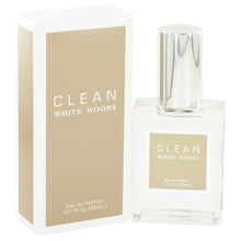 clean white woods by clean eau de parfum spray (unisex) 1 oz